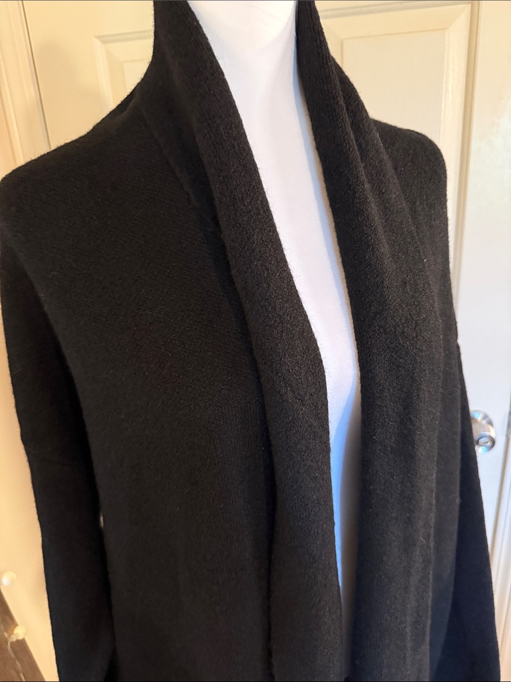 By Anthropologie
The Mariel LongLine Cardigan Black - Picture 9 of 12